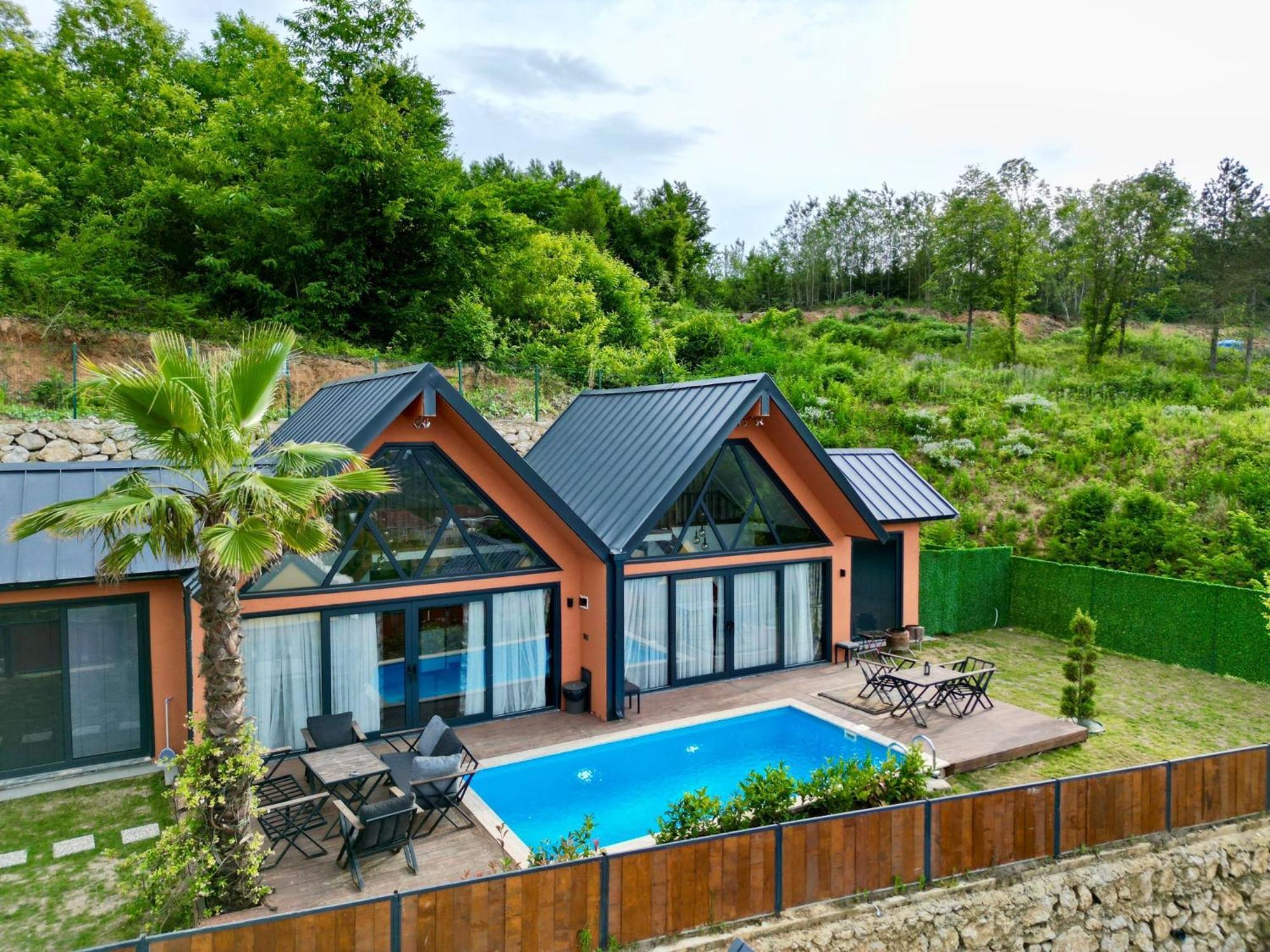 Snail House Sapanca Bed & Breakfast ภายนอก รูปภาพ